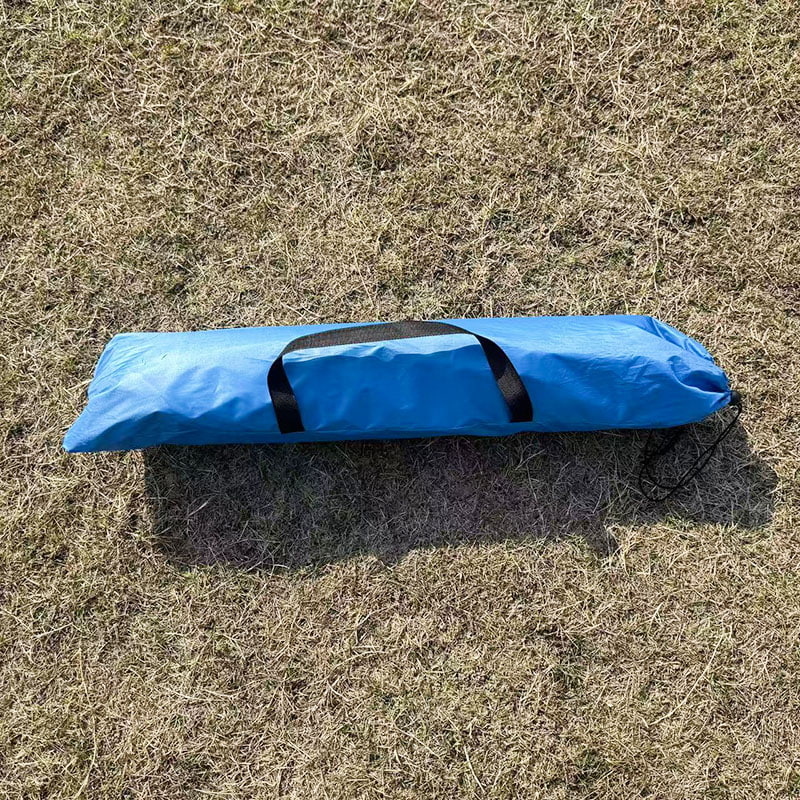 Lichtgewicht, driezijdig geventileerde strandtent