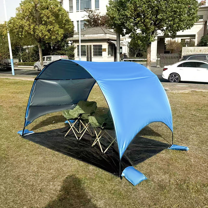 Outdoor strandcampingtent met geïntegreerde grondmat