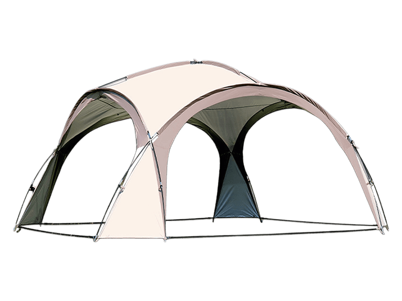 Grote koepelvormige tent, geschikt voor meerdere gebruikers.